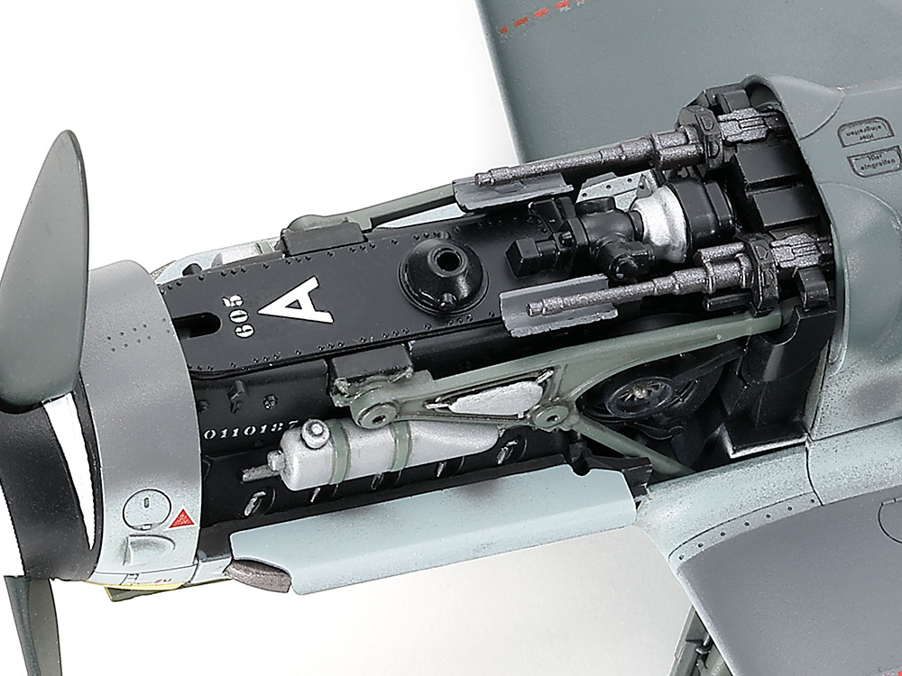 Tamiya-61128-5-Messerschmitt-Bf109-G-6-late-production-Plastikmodellbausatz-Maschinengewehre