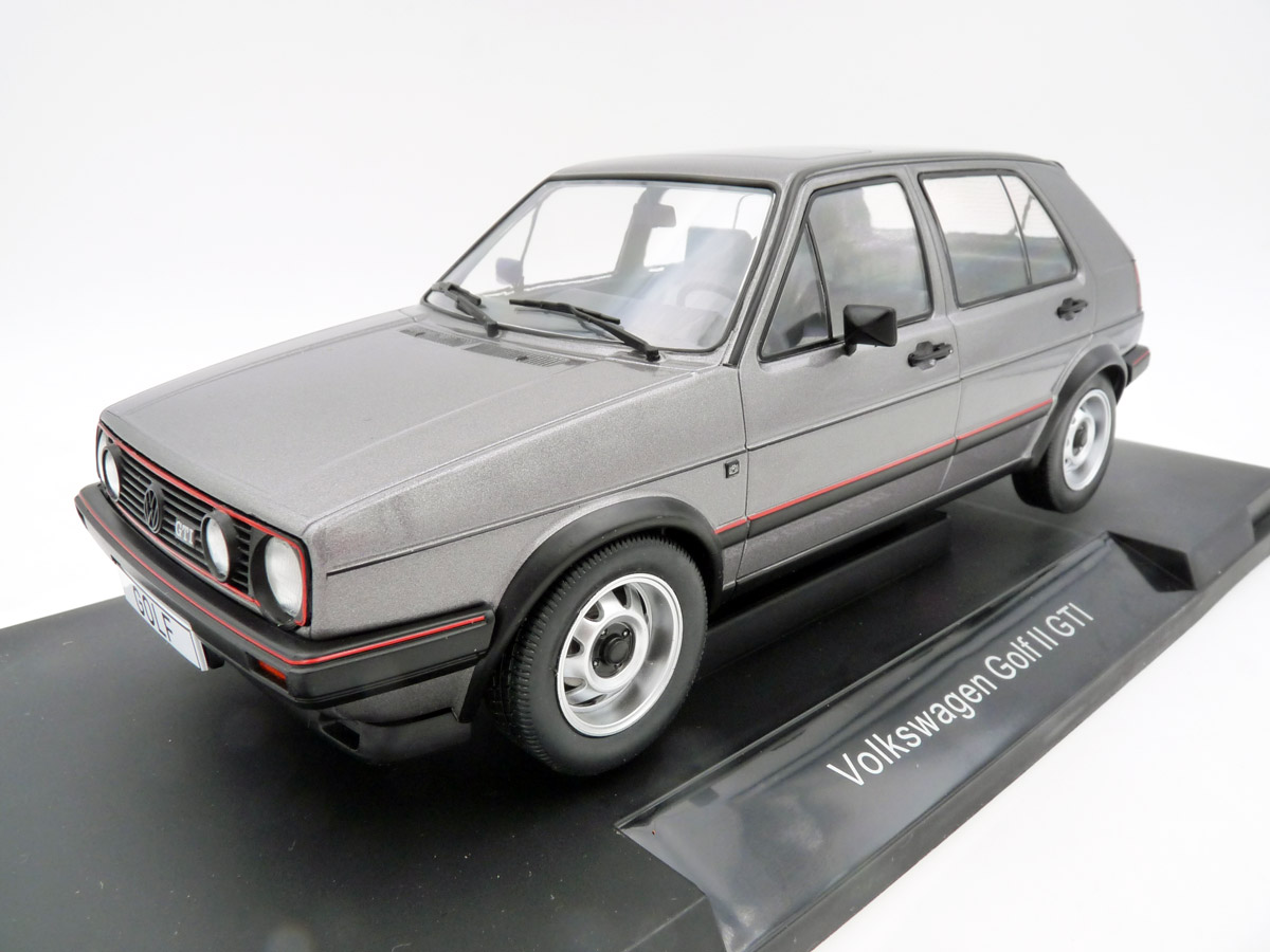 modelcarworld-MCG-18390-1-Volkswagen-VW-Golf-II-GTI-silbergrau-metallic-Frontgrill