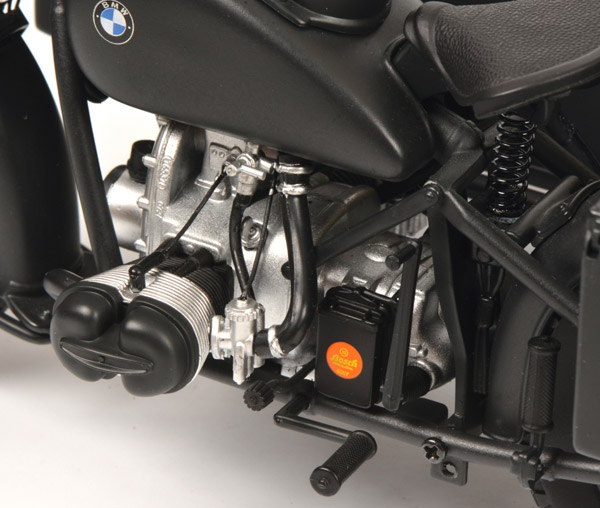 schuco-450656400-4-BMW-R75-Wehrmachtsgespann-mit-Seitenwagen-Wehrmachtsgrau schuco-450656400-4-BMW-R75-Wehrmachtsgespann-mit-Seitenwagen-Wehrmachtsgrau