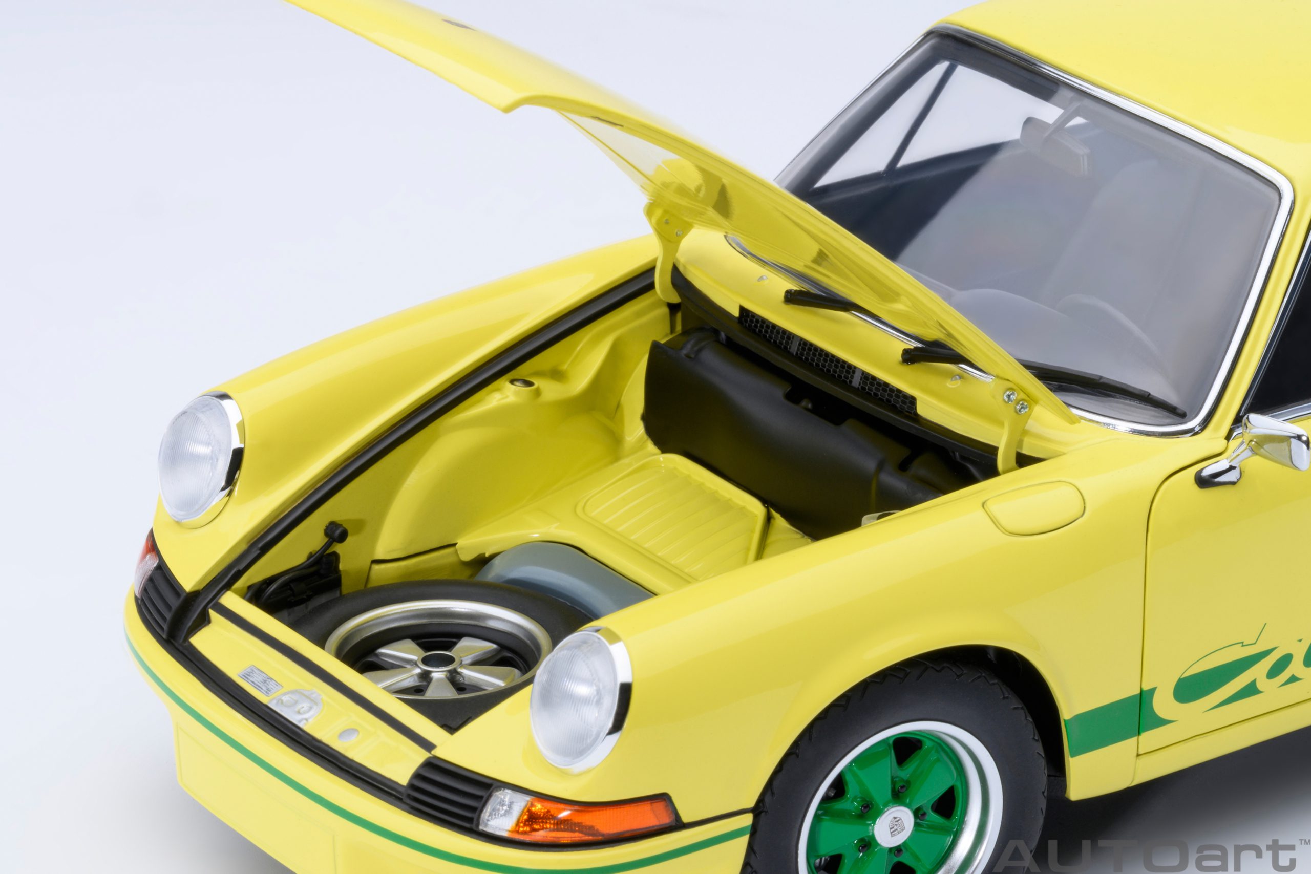 autoart-78033-3-Porsche-911-Carrera-RS-2-7-light-yellow-green-stripes-Ersatzrad