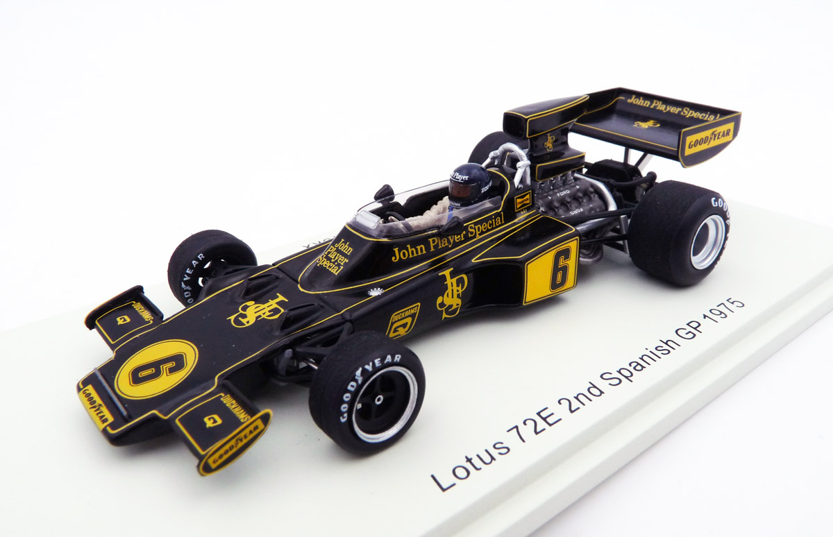 spark-S7297-1-Lotus-72E-2nd-place-Spanish-GP-1975-Jacky-Ickx