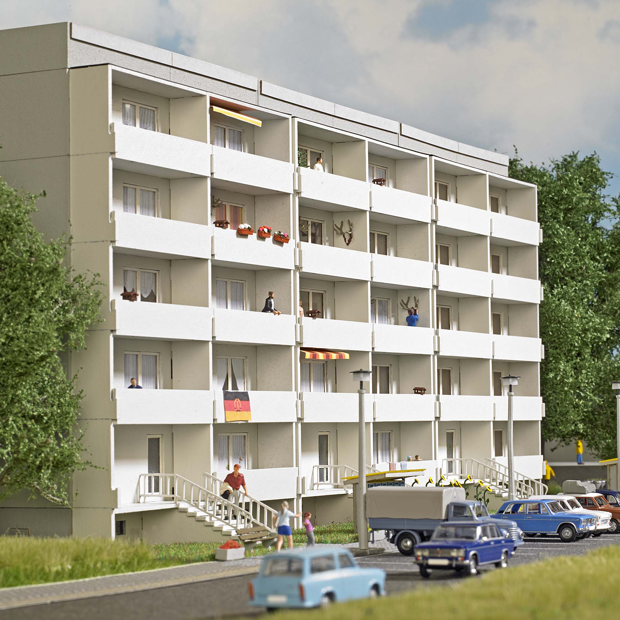 busch-1926-1-Plattenbau-WBS-70-Gebäude-DDR-Sozialismus-Bauten