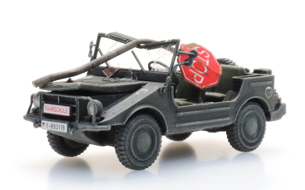 artitec-48760107-1-DKW-Munga-Bundeswehr-Fahrschule-Stopschild-Unfall-aua artitec-48760107-1-DKW-Munga-Bundeswehr-Fahrschule-Stopschild-Unfall-aua