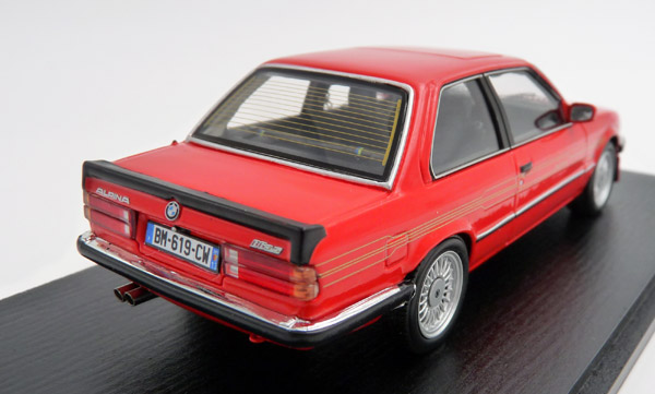 spark-S2809-2-BMW-Alpina-B6-E30-rot