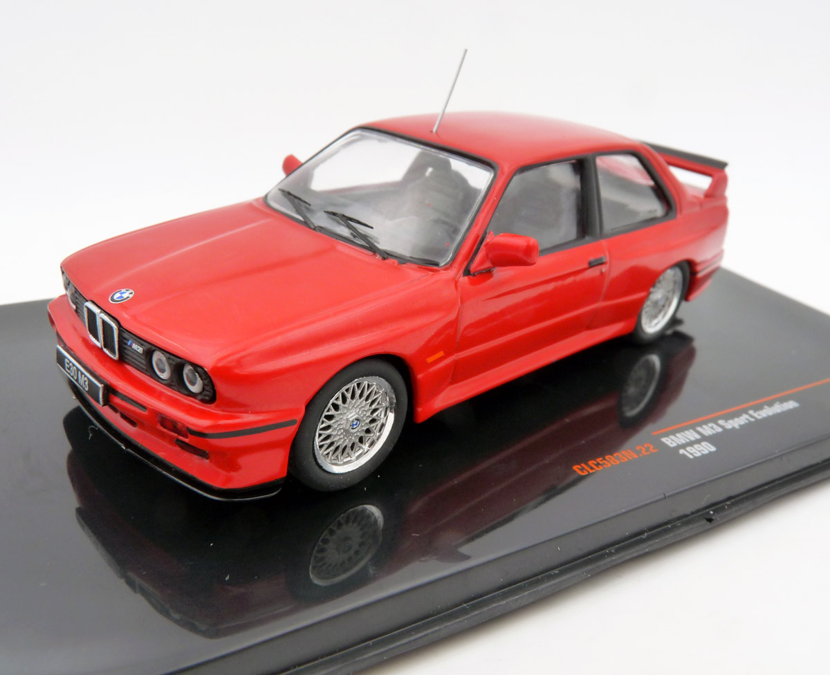 ixo-CLC583N22-1-BMW-M3-E30-Sport-Evolution-1990-brillanrot-S14-Vierzylinder-2-5