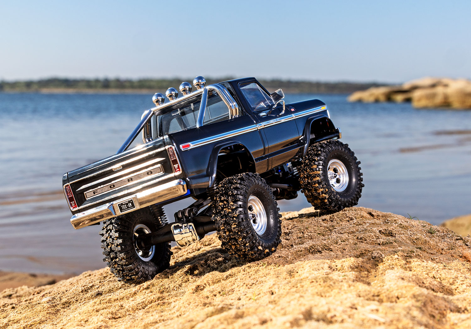 traxxas-97044-1-BLK-9-Ford-F150-Ranger-X-LT-TRX4M-High-Trail-Edition-scale-Crawler
